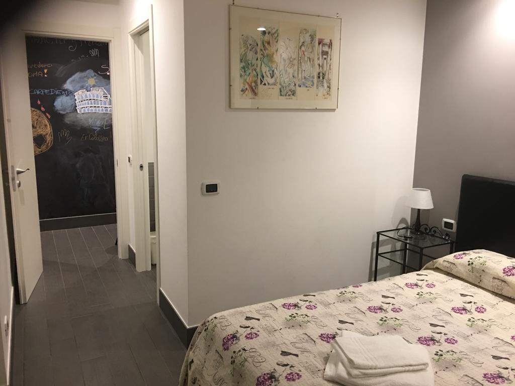 My Purple Apartment In The Center Of Рим Экстерьер фото
