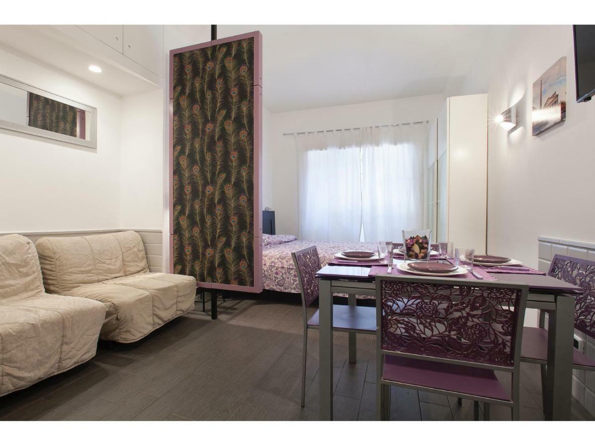 My Purple Apartment In The Center Of Рим Экстерьер фото